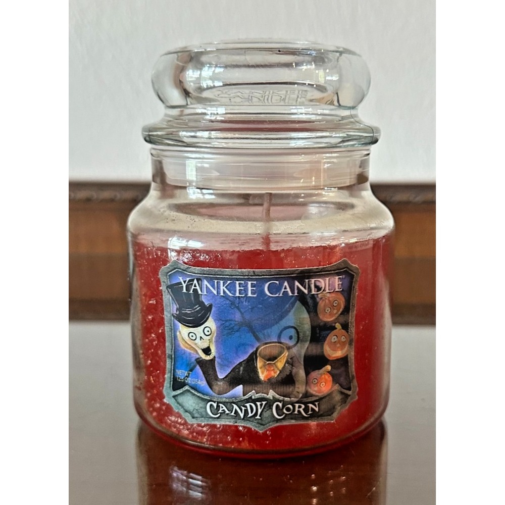 Yankee Candle Candy Corn Boney Bunch Halloween Skeleton 12.5 oz Jar Candle